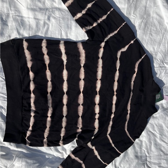 NEW WITH TAGS Wild Fable Striped Sweatshirt - Picture 4 of 4